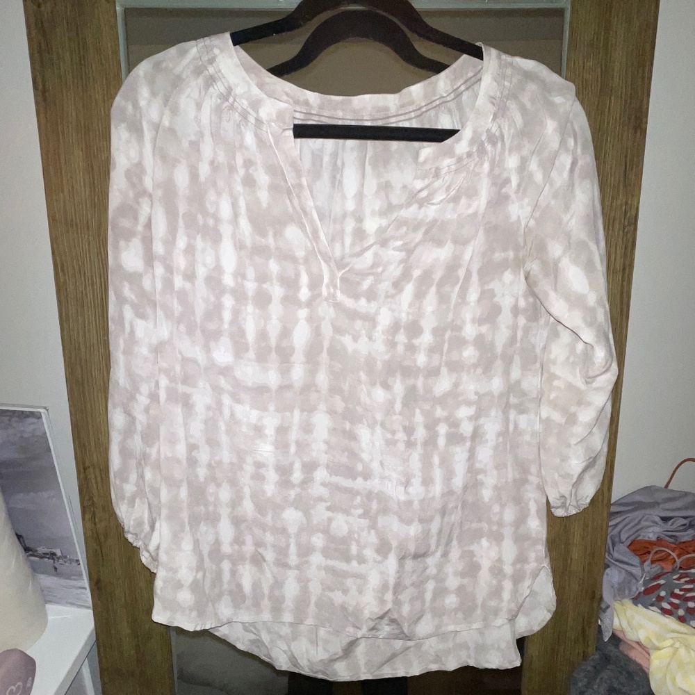 grey and white blouse
